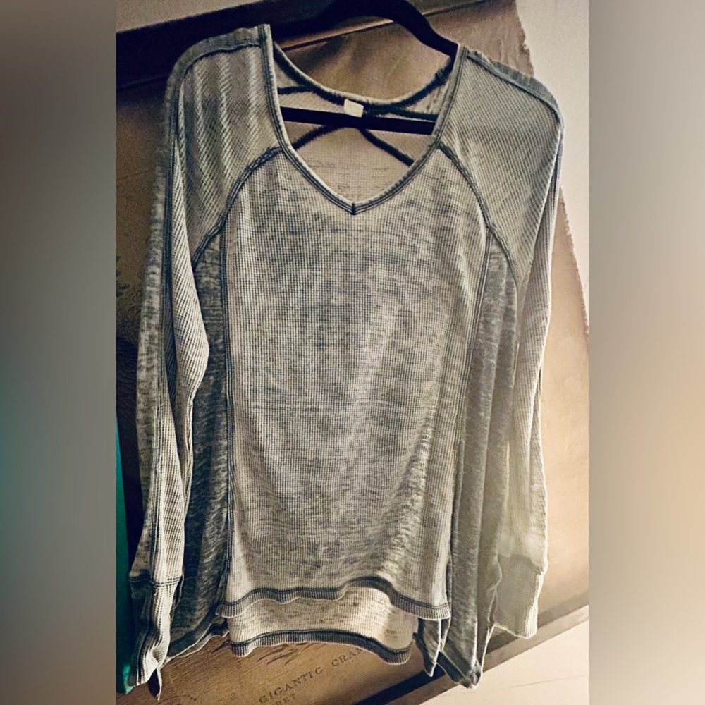 * Green Tea Lightweight Faded Fashion Boho Blue Gray Top SZ  Large *
